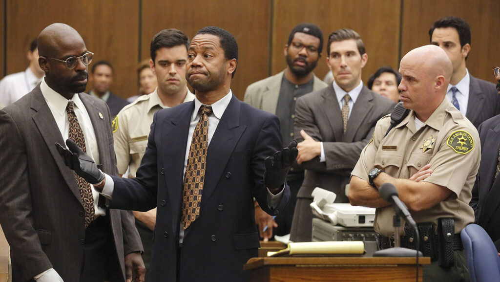 THE PEOPLE v. O.J. SIMPSON: AMERICAN CRIME STORY "Conspiracy Theories" Episode 107 (Airs Tuesday, March 15, 10:00 pm/ep) -- Pictured: (l-r) Sterling K. Brown as Christopher Darden, Cuba Gooding, Jr. as O.J. Simpson. CR: Ray Mickshaw/FX