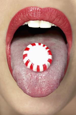 mint on tongue image