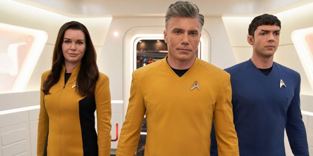 nson Mount as Captain Pike, Ethan Peck as Spock, Rebecca Romijn as Number One