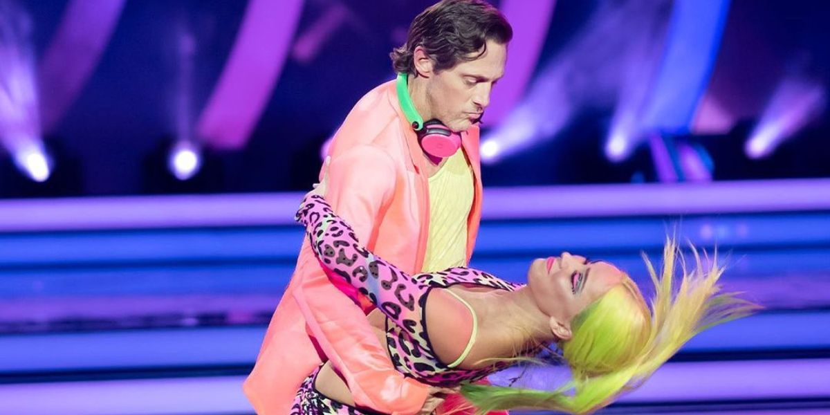 Dancing with the Stars Recap Episode 2: One celeb almost drops dancing partner during lift