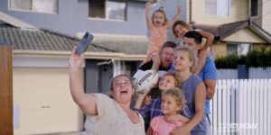 Mark and his family from Parental guidance