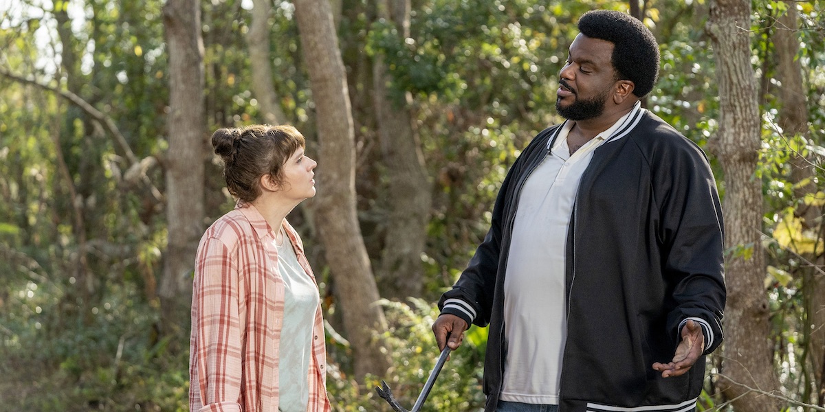 Craig Robinson and Claudia O'Doherty in Killing It