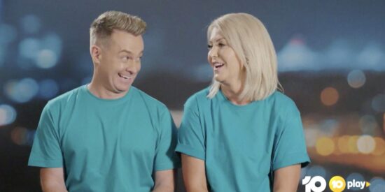 The Amazing Race Australia clip shows the crazy temperature that led to Grant Denyer's collapse