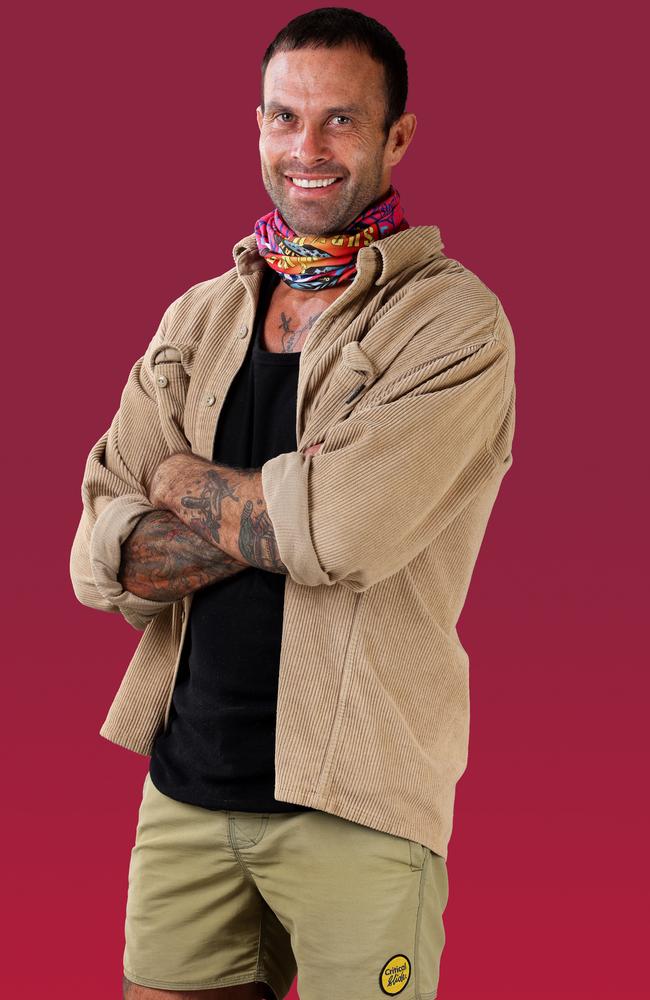 Tobias from Survivor was in a naughty sandwich