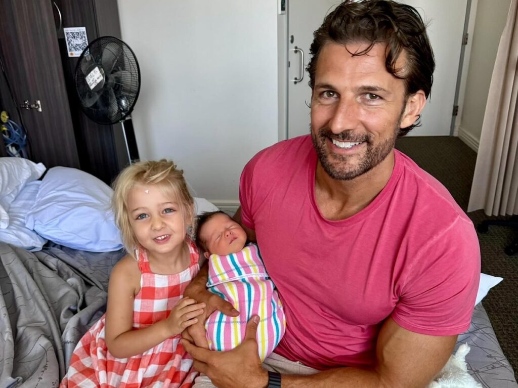 Tim with Ruby and Elle after Anna gave birth