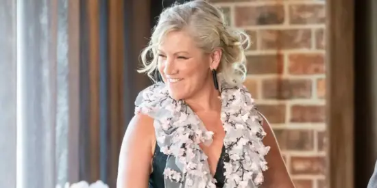 Our prayers have been answered: Lucinda Light is back on TV for a new dating show