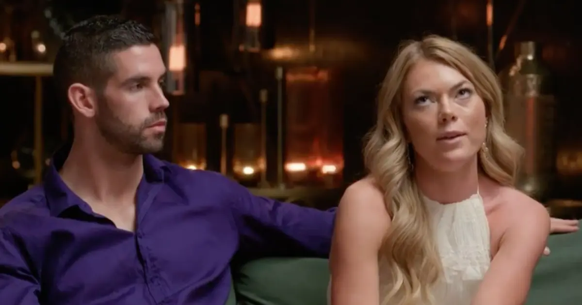 “Fake”: A body language expert decodes WTF is happening with Jacqui and Ryan