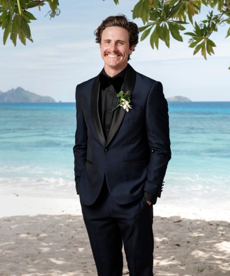 Byron on Stranded on Honeymoon Island australia.