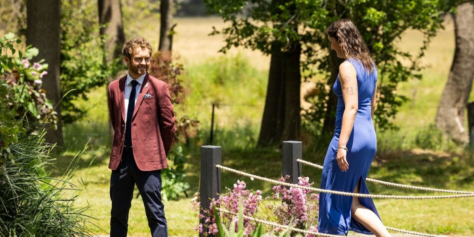 Farmer Wants a Wife's Farmer Jack and Olivia.