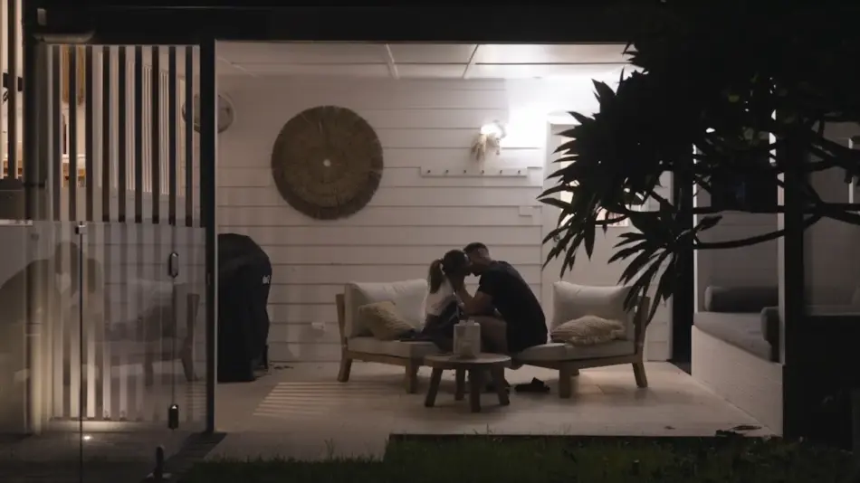 Matt and Nicole kiss on Billion Dollar Playground