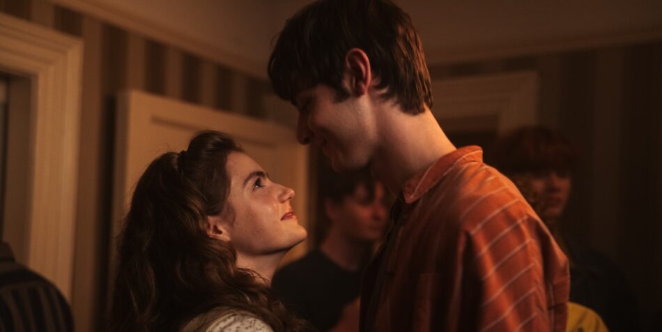 Florence Hunt and Rory Walton Smith in Mix Tape.