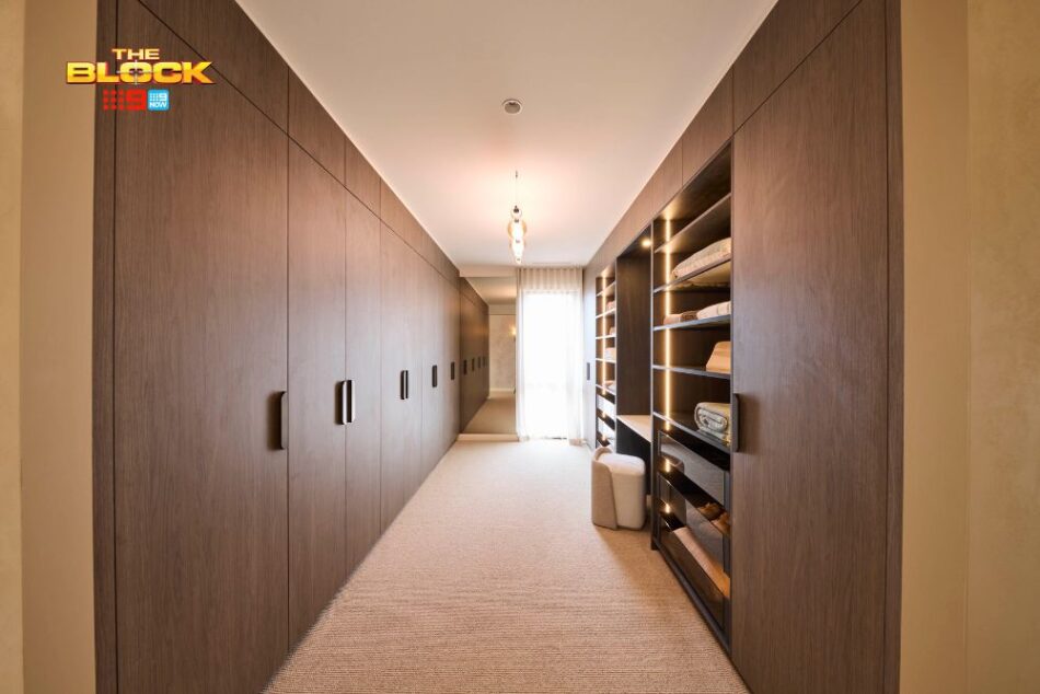 Walk-in wardrobe