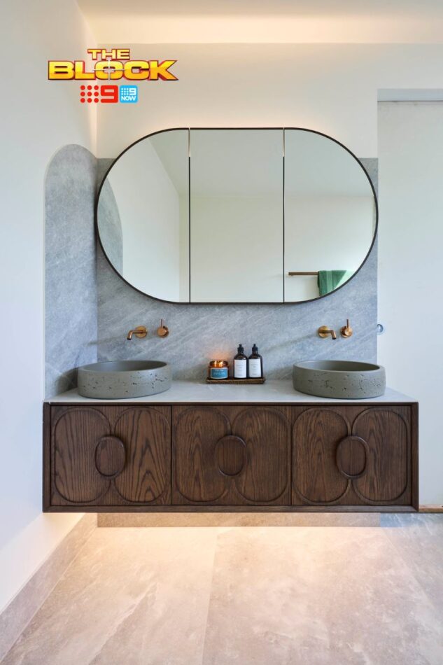 Bathroom vanity