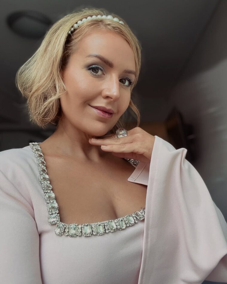 Saucy Divorcee Lara MKR 2025 gatecrasher