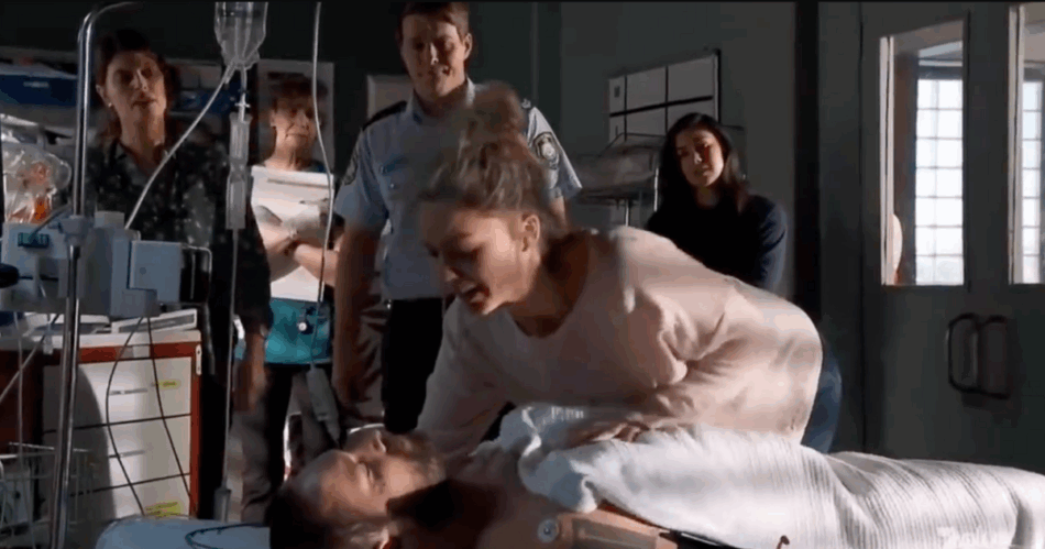 Robbo dies on Home and Away