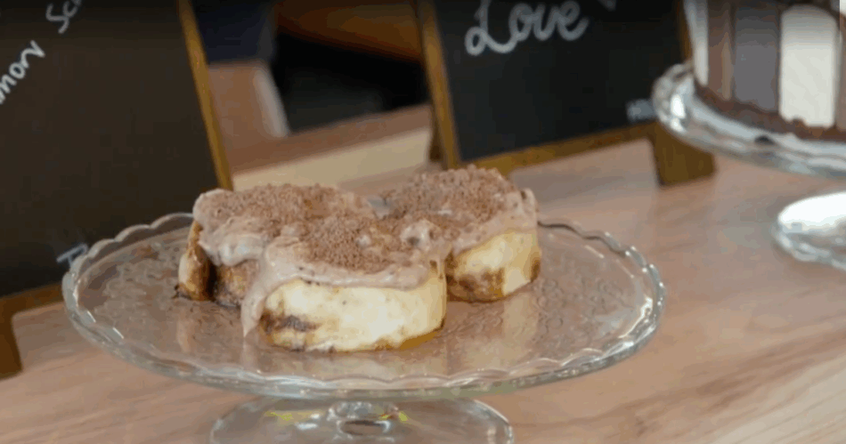 Britt and Taz's Tim Tam Smash Scrolls 