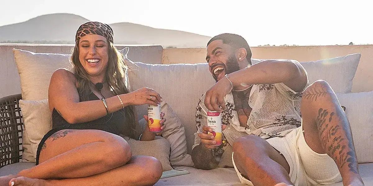 love island's dylan and yana with seltzers