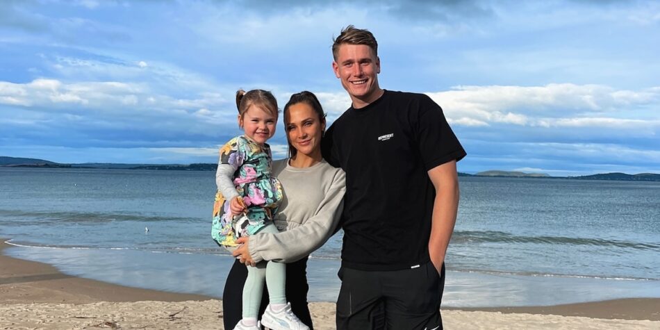 Will and Jessie with Jessie's younger sister. Image: Instagram.