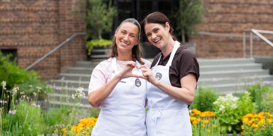 Hannah Johnson and Annabel Lloyd outside the MasterChef kitchen. Image: Ten.
