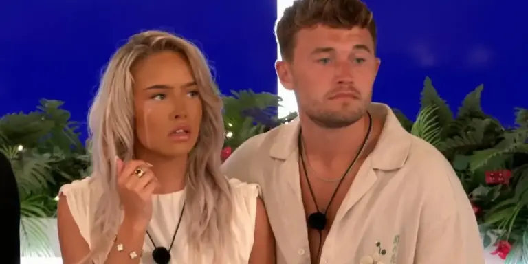 Ellie explains her 'horrible' makeup on Love Island UK