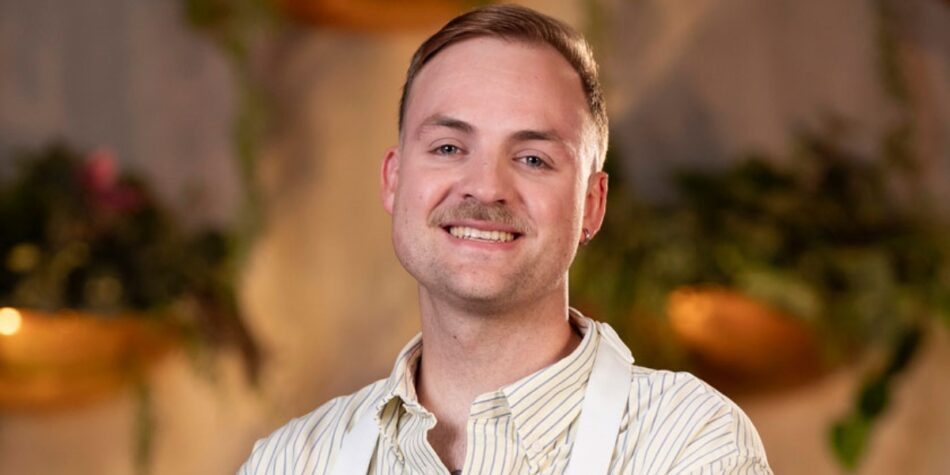 casper kenworthy from Masterchef smiling