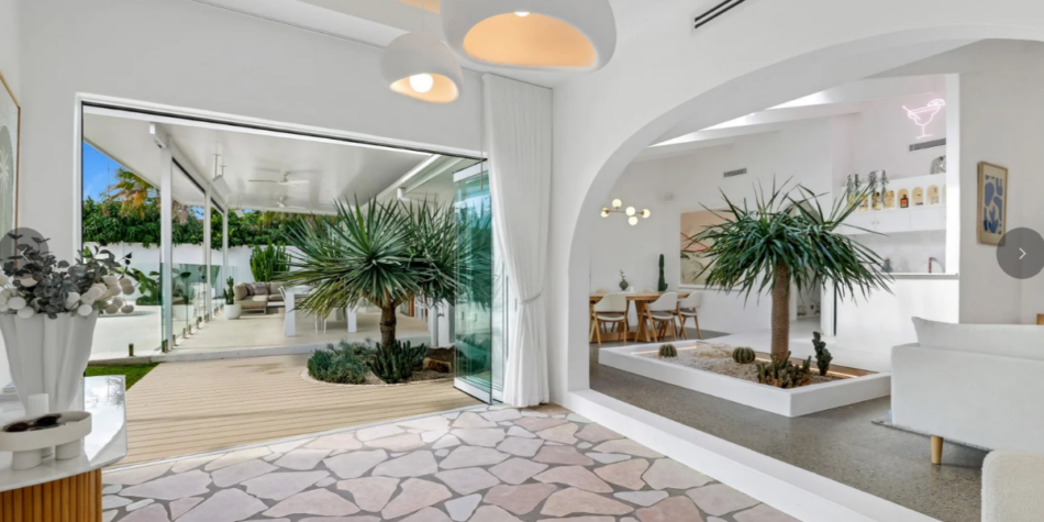 Brittany Hockley gold coast home